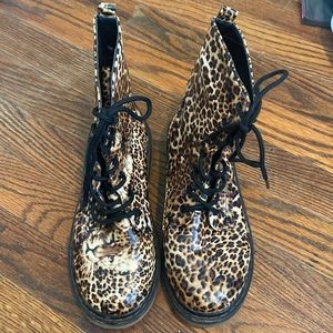 Doc martan style shoes kids size 3